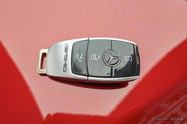 Mercedes-Benz C-Class 2015 C 200 L 4 MATIC — фото 6