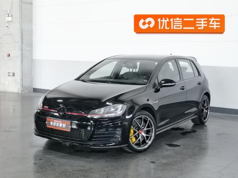 Volkswagen Golf GTI