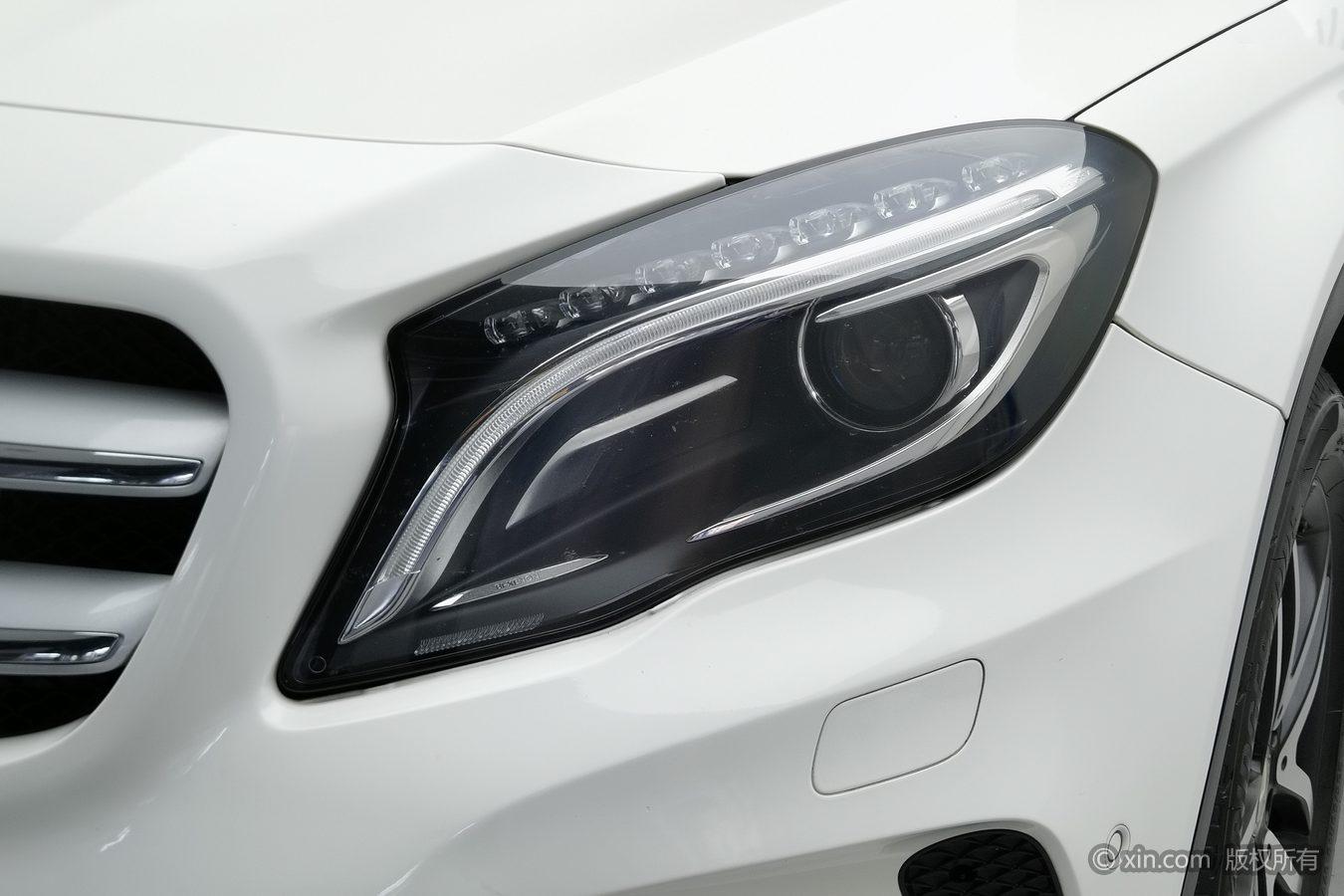 Mercedes-Benz GLA 2016 GLA 200 Fashion