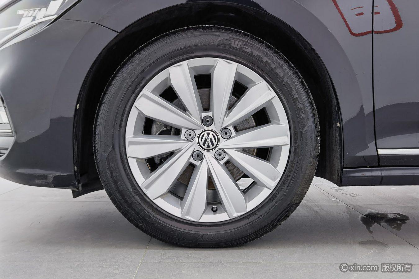 Volkswagen Passat 2019 330TSI Elite VI
