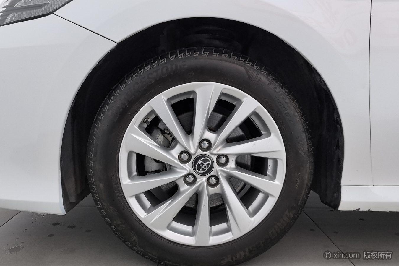 Toyota Camry 2021 2.0G Luxury