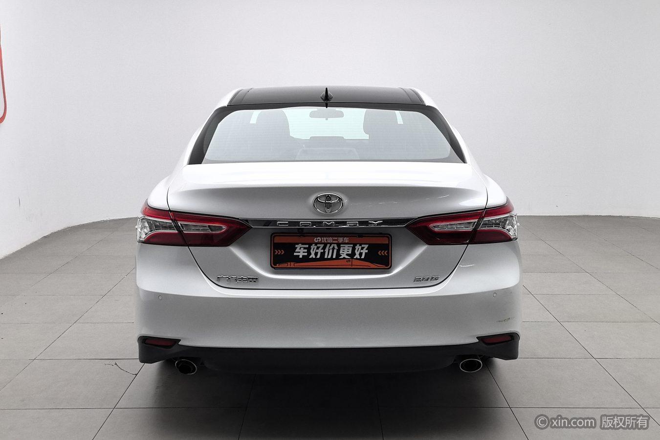 Toyota Camry 2021 2.0G Luxury