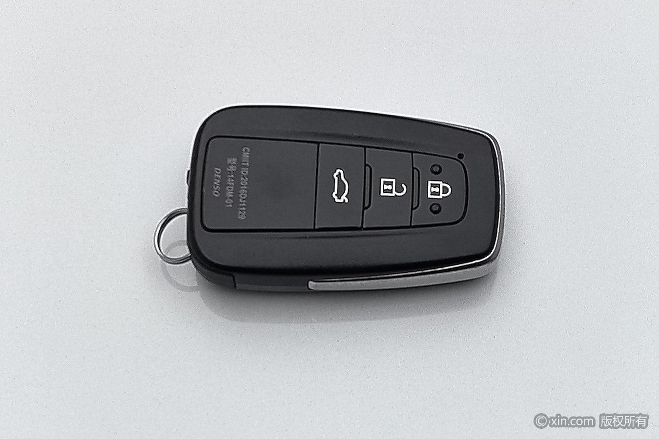 Toyota Camry 2021 2.0G Luxury