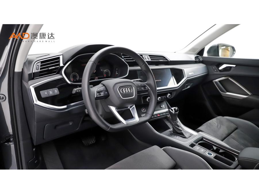Audi Q3 2022 Темно-серый из Китая, фото 5