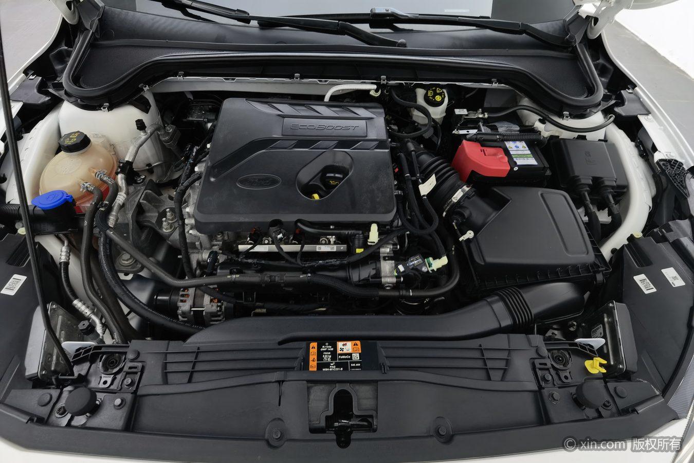 Ford Focus 2021 EcoBoost 180 AT ST Line