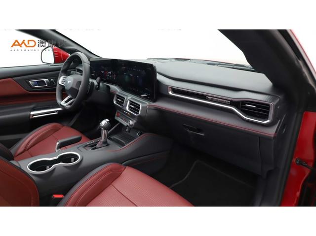 Ford Mustang 2024 2.3 T Eco Boost — фото 6