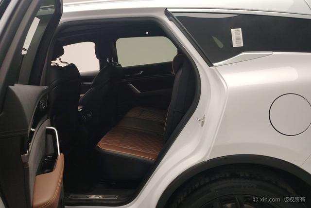 BYD Tang DM id 3810406 из Китая 17