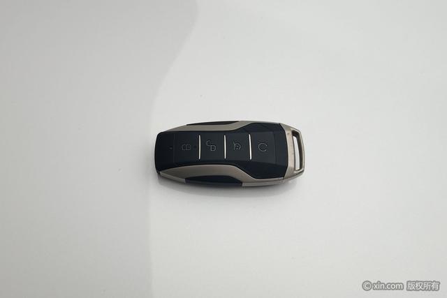 BYD Tang DM id 3810406 из Китая 24