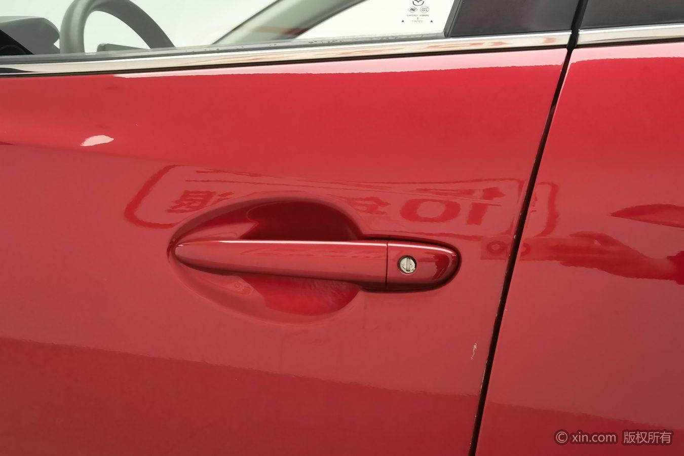 Mazda Mazda3 3 2017 1.5L AT Luxury V