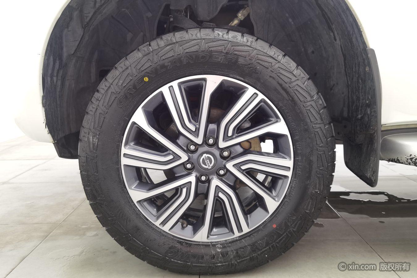 Nissan Terra 2018 2.5L AT Luxury