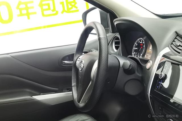 Nissan Terra 2018 2.5 L AT 2 WD — фото 12