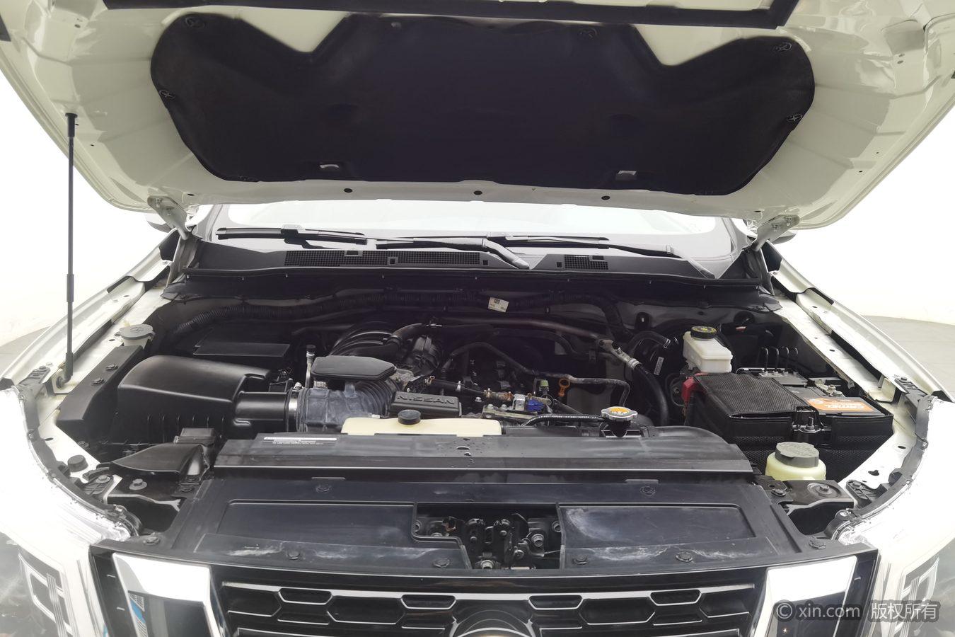 Nissan Terra 2018 2.5L AT Luxury