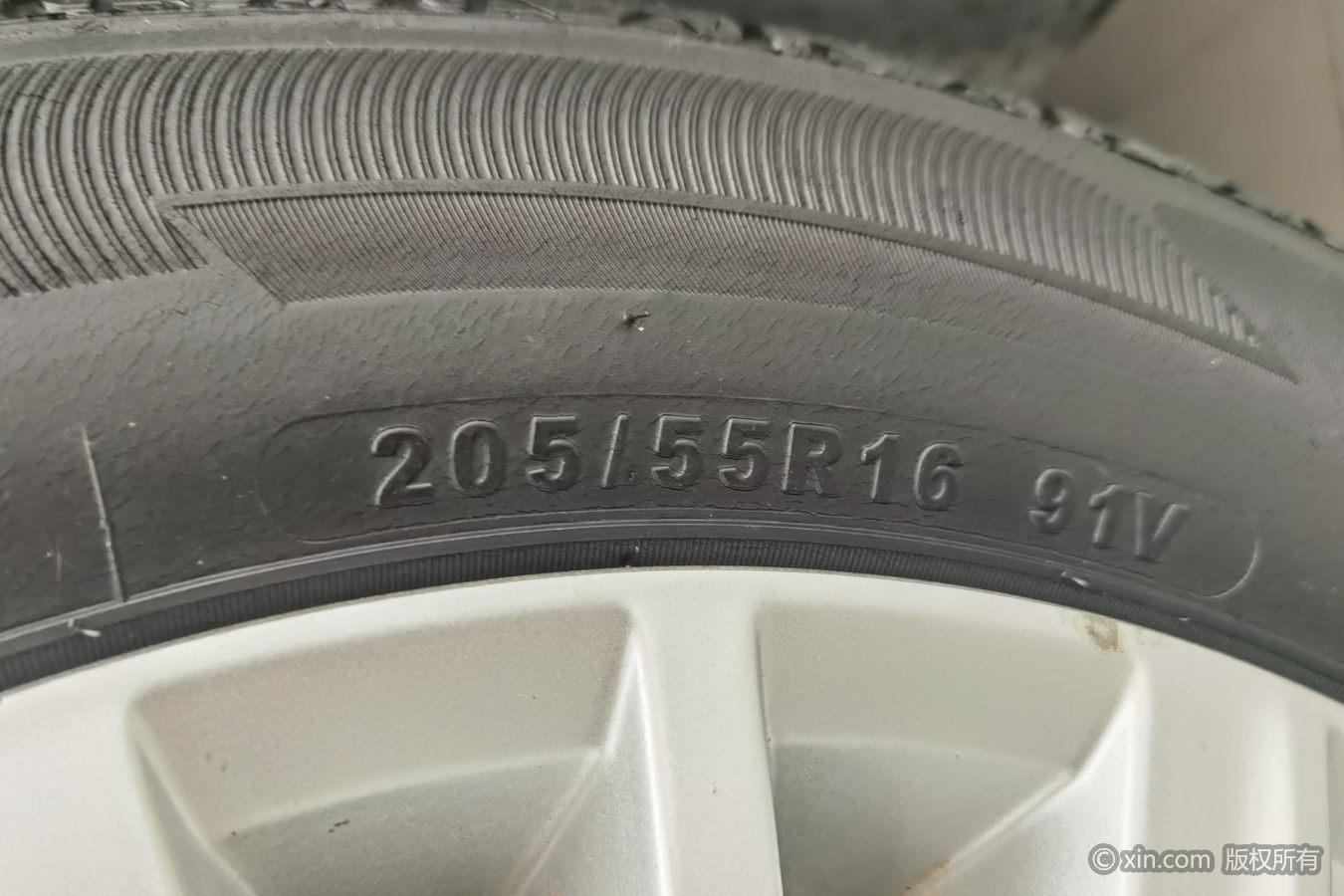 Volkswagen Gran Lavida 2013 1.6L AT Comfort