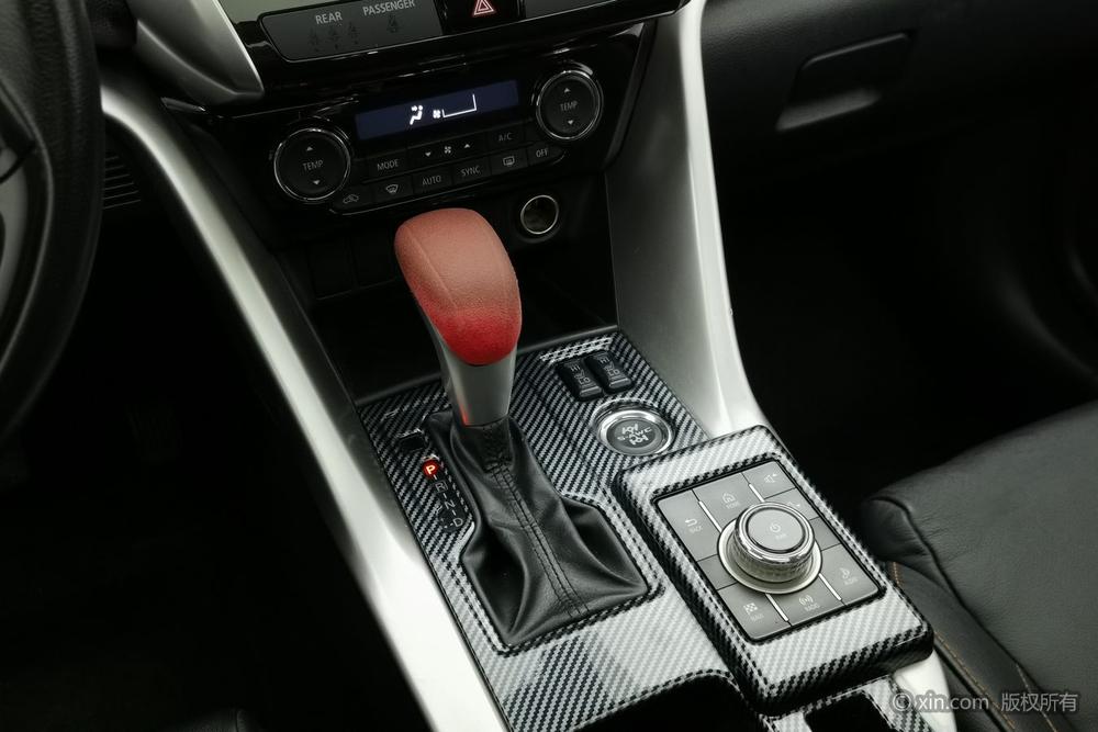Mitsubishi Eclipse Cross, фото 15