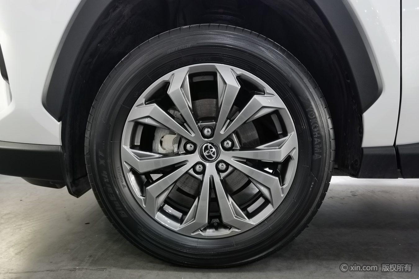 Toyota RAV4 2023 2.0L CVT PLUS