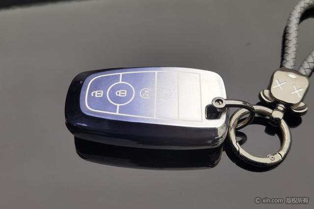 Ford Explorer (imported) id 3804942 из Китая 14