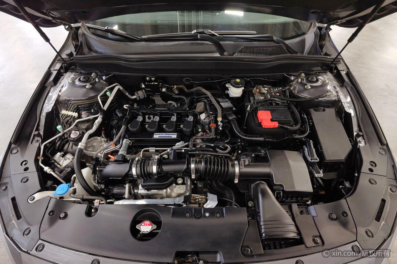 Honda Accord 2018 260TURBO Luxury VI