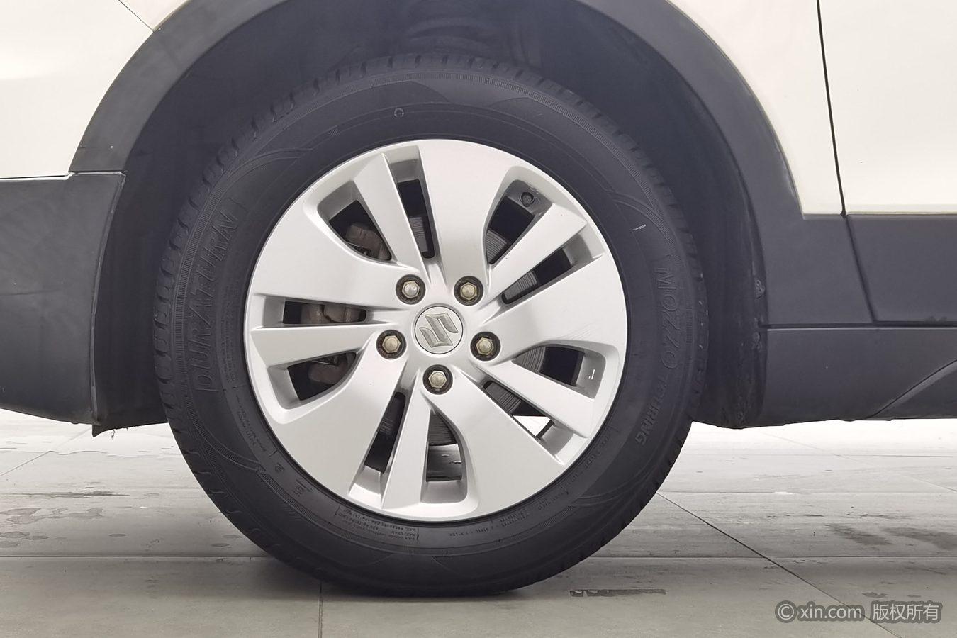 Suzuki S-Cross 2014 1.6L MT