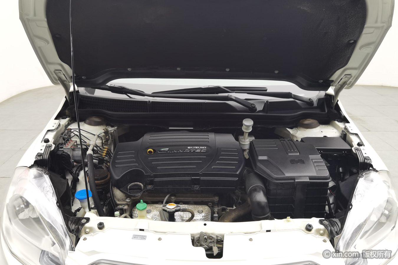 Suzuki S-Cross 2014 1.6L MT