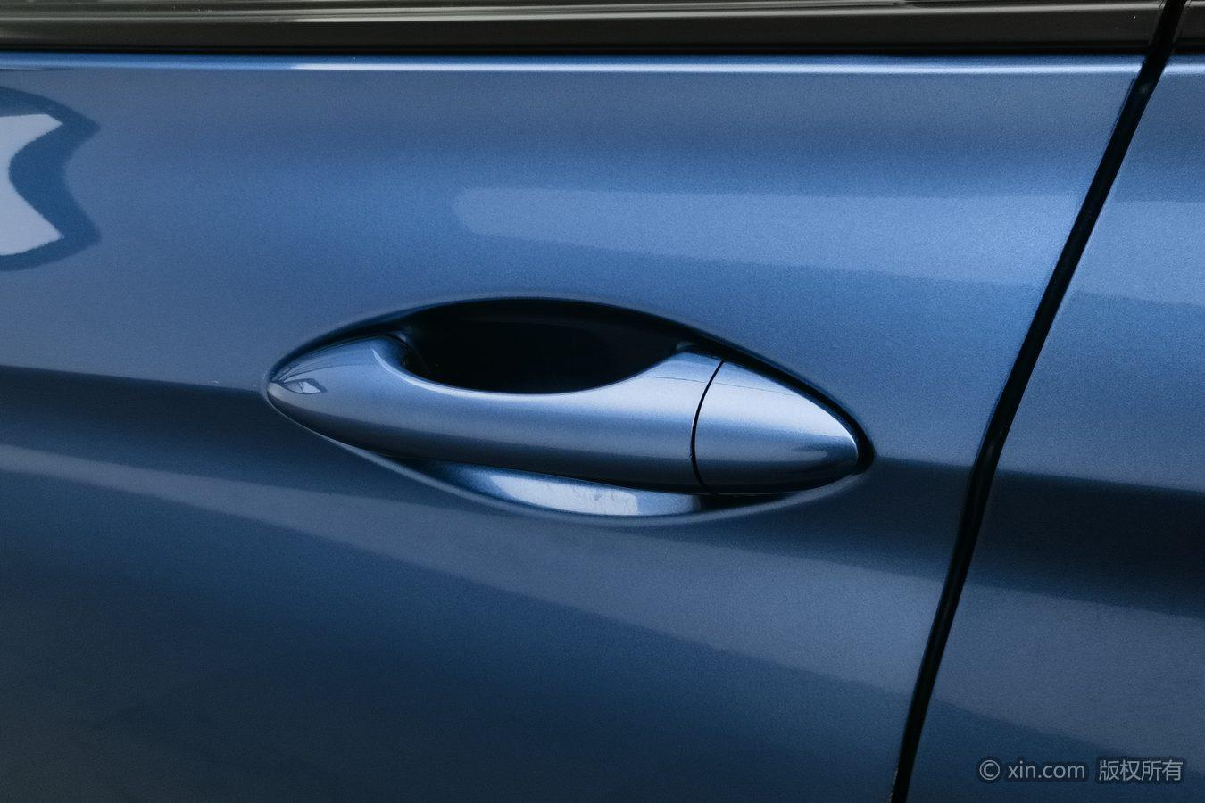 FAW R9 2018 1.2T MT Luxury