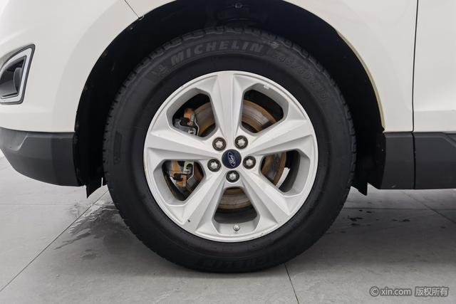 Ford Edge 2015 2.0 T GTDi 2 WD — фото 8