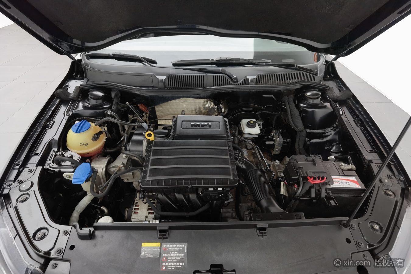 Volkswagen Lavida 2015 1.6L AT Comfort