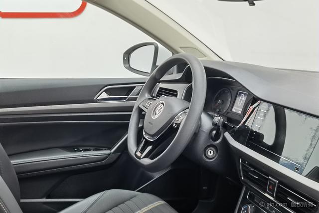 Volkswagen Lavida 2021 1.5 L MT — фото 16
