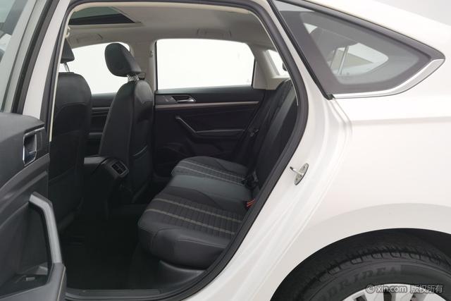 Volkswagen Lavida 2021 1.5 L MT — фото 20