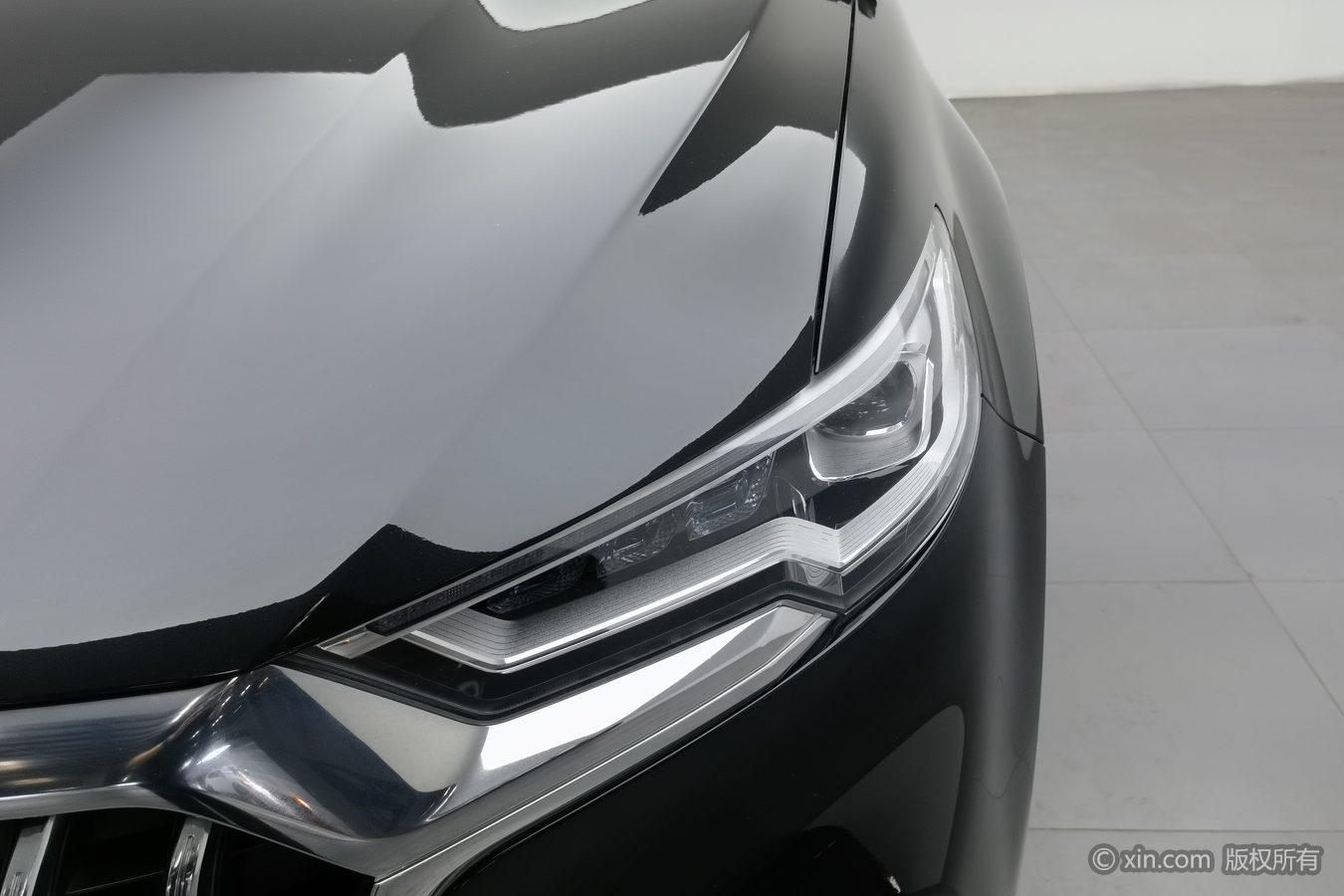 Hongqi HS5 2019 2.0T
