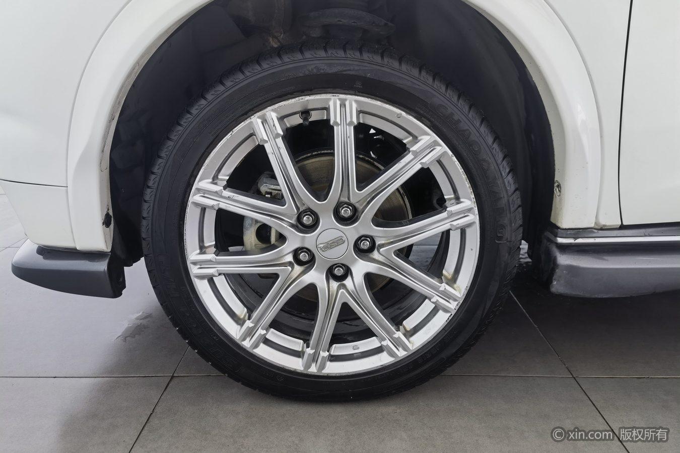 Infiniti ESQ 2014 1.6L