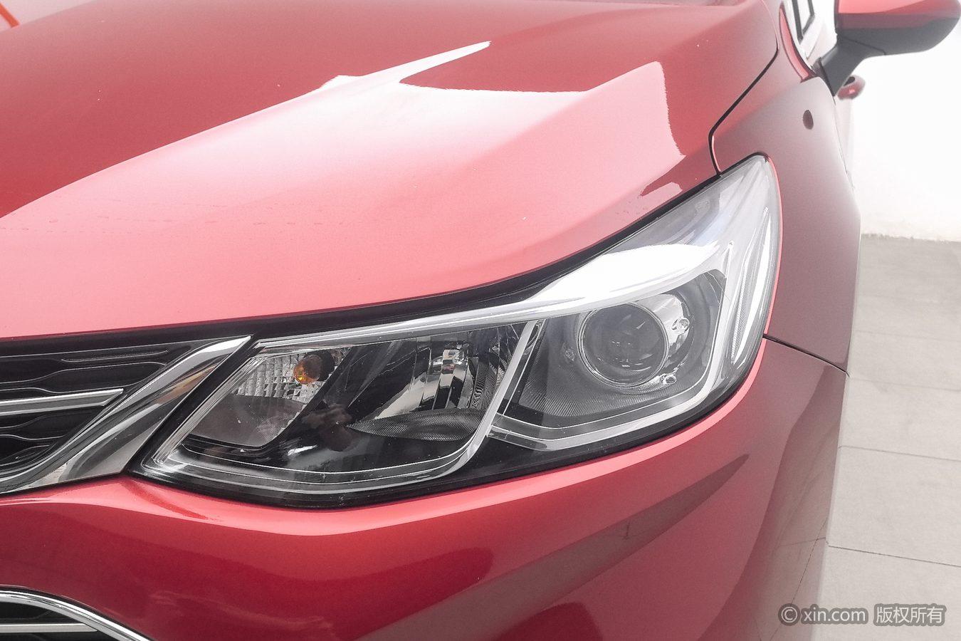Chevrolet Cruze 2018 320 AT