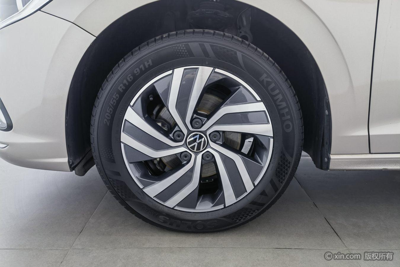 Volkswagen Bora 2023 200TSI DSG