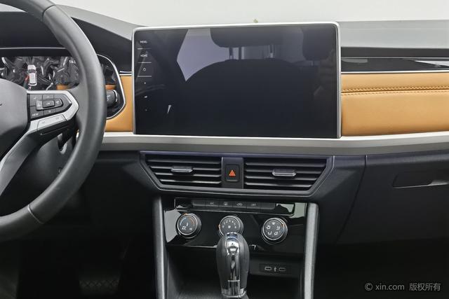 Volkswagen Bora id 4273932 из Китая 20