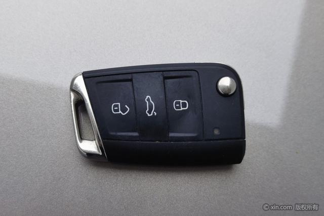 Volkswagen Bora id 4273932 из Китая 21