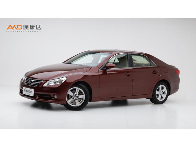 Toyota Mark X 2010 года выпуска