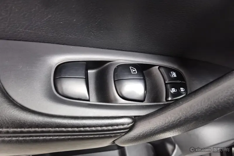 Nissan X-Trail — фото 18