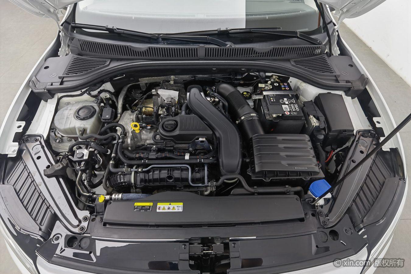 Volkswagen Sagitar 2023 300TSI DSG