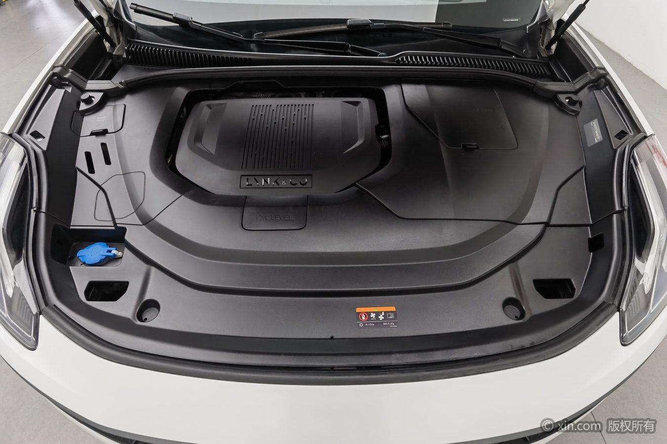 Lynk & Co 06 2020 1.5T Pro