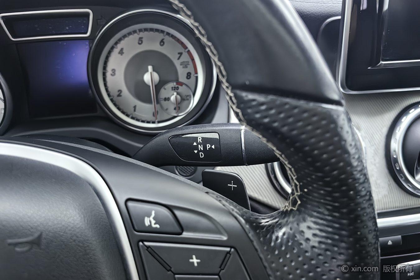 Mercedes-Benz GLA 2015 GLA 220 4MATIC Люкс