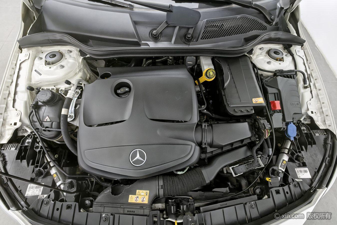 Mercedes-Benz GLA 2015 GLA 220 4MATIC Luxury