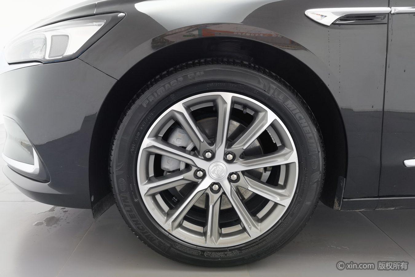 Buick LaCrosse 2021 652T Luxury