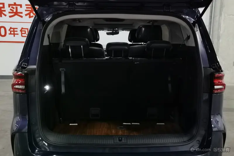 Roewe iMAX8 — фото 18