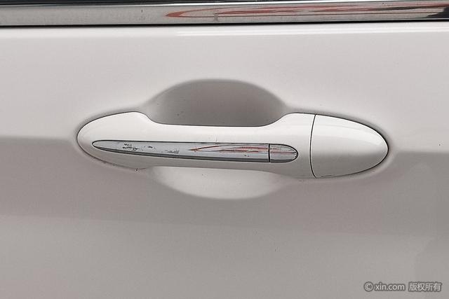Wuling Baojun 510 2017 1.5 L ATLuxury — фото 9