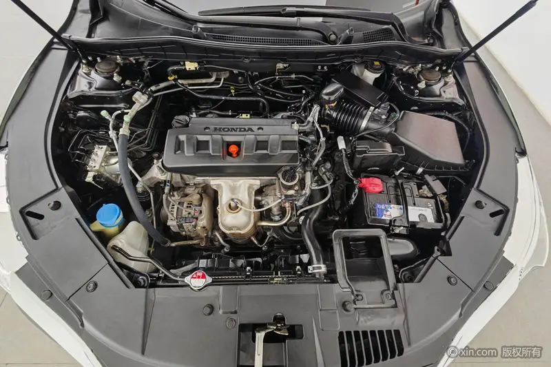 Honda Accord — фото 6