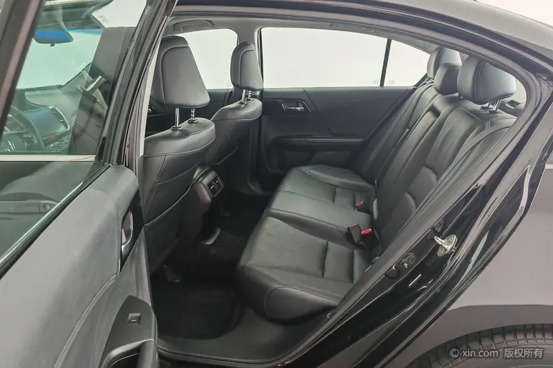 Honda Accord — фото 14