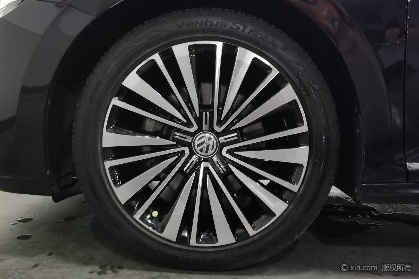 Volkswagen Passat 2019 330TSI Luxury VI