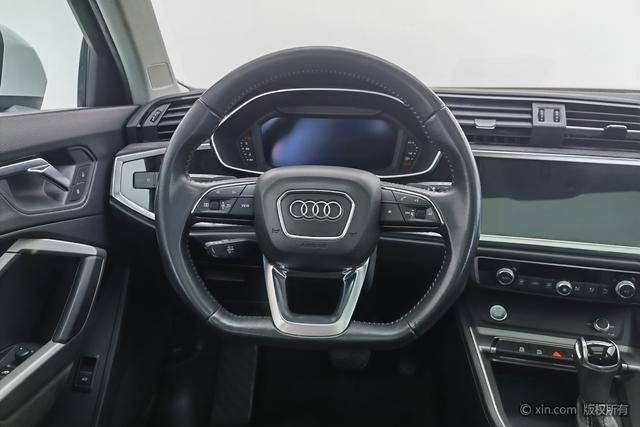 Audi Q3 2019 40 TFSI — фото 14