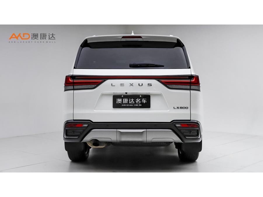 Lexus LX 2023 3.5T AT 7 мест
