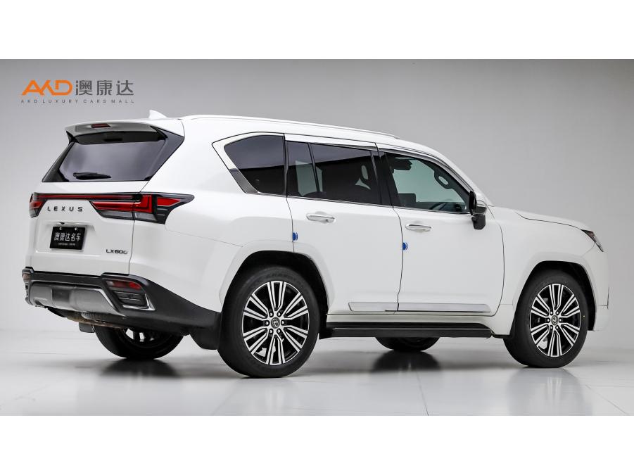 Lexus LX 2023 3.5T AT 7 мест
