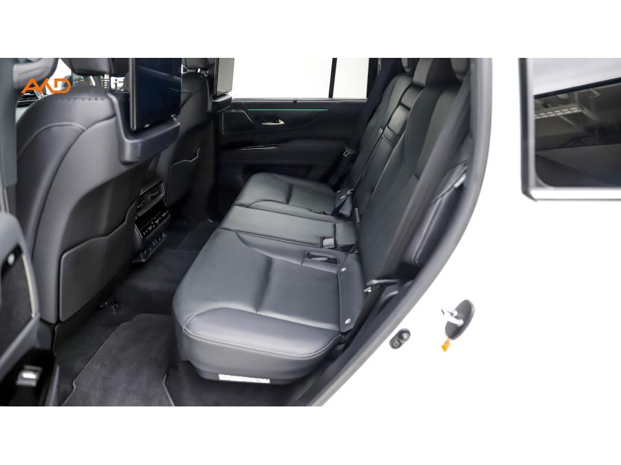 Lexus LX 2023 3.5T AT 7 мест